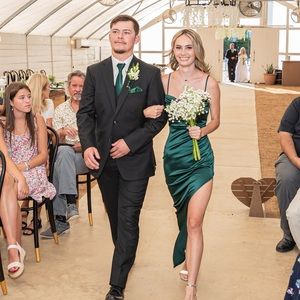 Meet your Posher, Claire